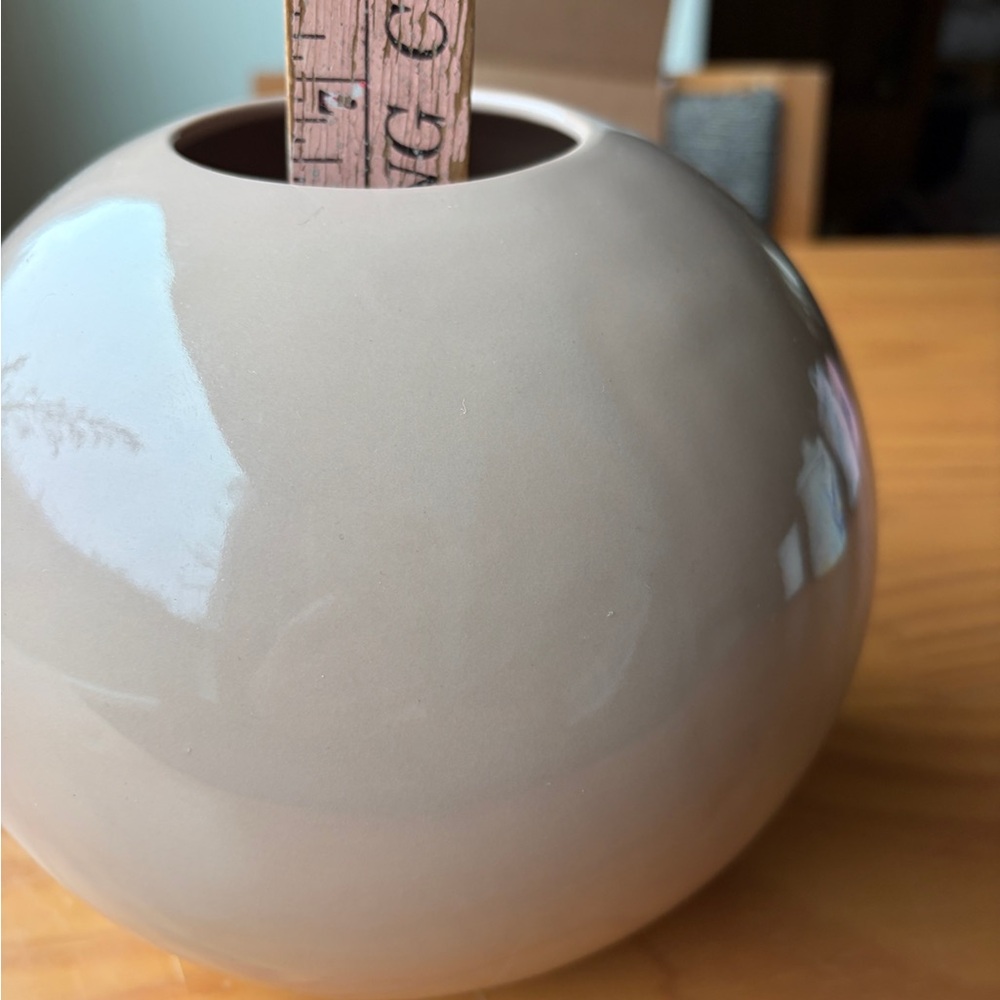 Vintage Haeger orb vase - Picture 9 of 9